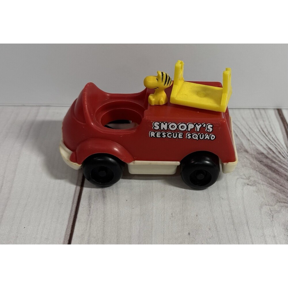 VTG Snoopy's Rescue Squad Toy Car Collectible 3" Peanuts Woodstock 1960s